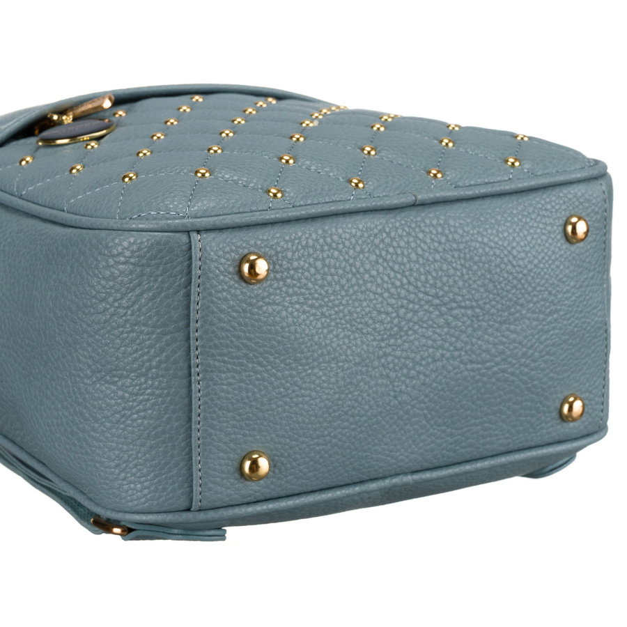 Modischer blauer Damen Rucksack mit Steppung, goldenen Nieten und Anhänger aus Öko-Leder – Peterson – Bild 10