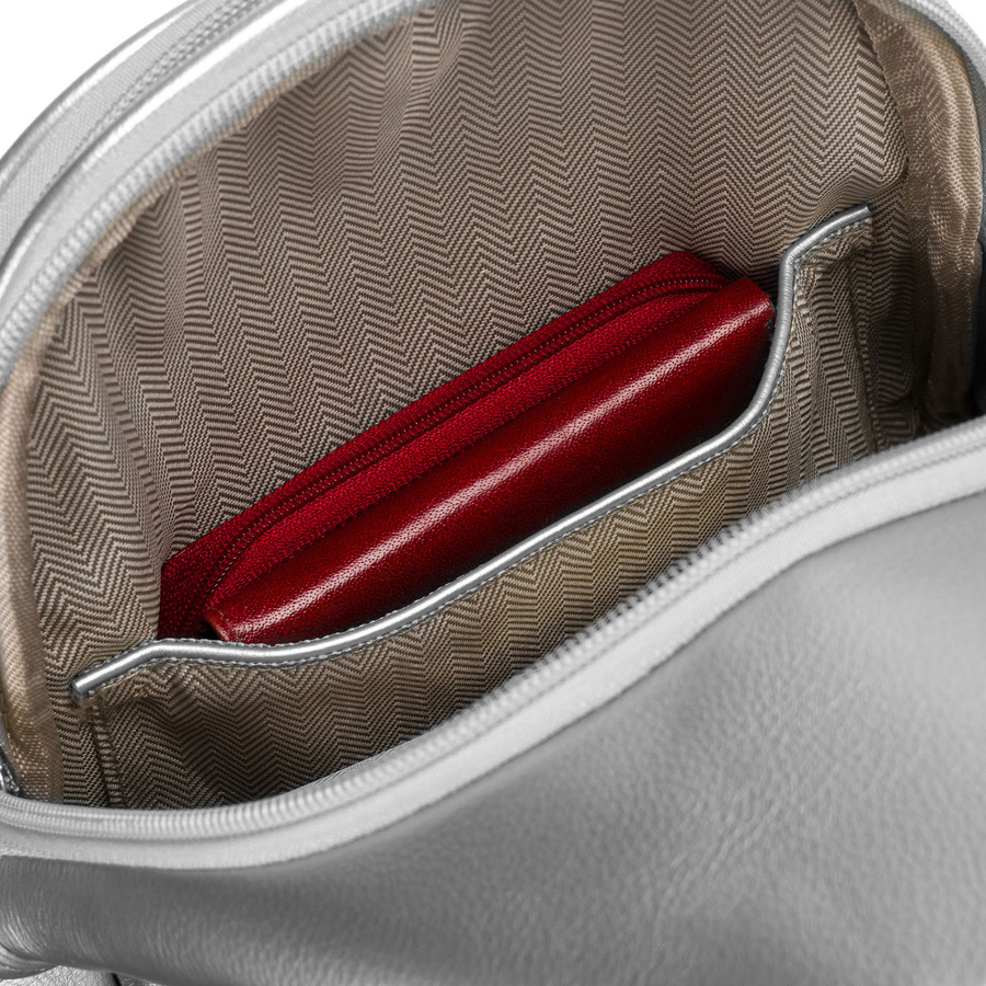 Modische Damen Gürteltasche aus Öko-Leder in Silber, Crossbody – Peterson – Bild 7