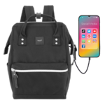 Schwarzer, praktischer und geräumiger Laptop Rucksack mit USB-Anschluss – Himawari