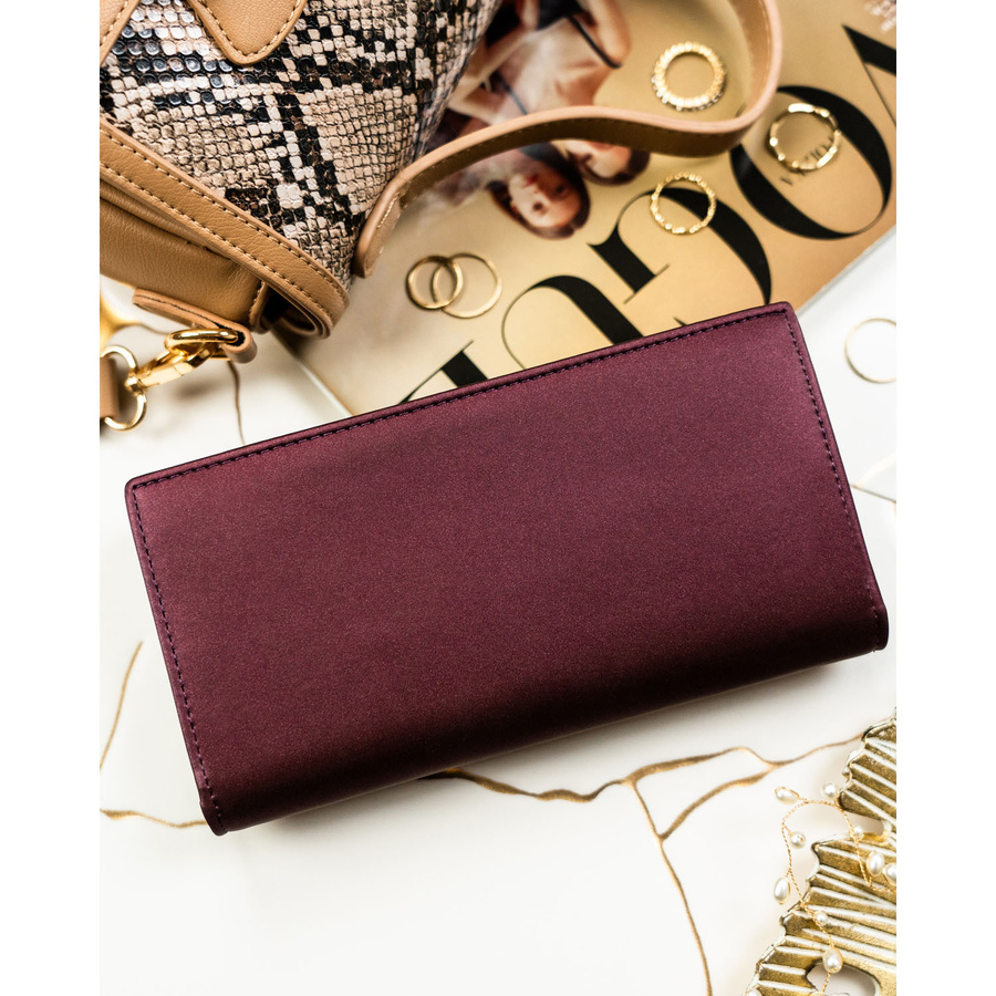 Damen-Geldbörse aus Natur- und Öko-Leder in violetter Farbe, mit Magnet und Reißverschluss verschließbar - Peterson – Bild 4