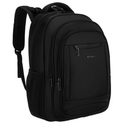 Jugendlicher, weicher Schulrucksack aus Polyester in Schwarz, an verstellbaren Trägern hängend – Peterson