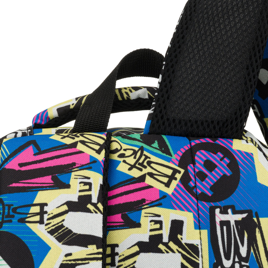 Jugendrucksack für die Schule, aus Polyester mit einem Graffiti-Muster genäht, an verstellbaren Trägern aufgehängt - Peterson – Bild 13
