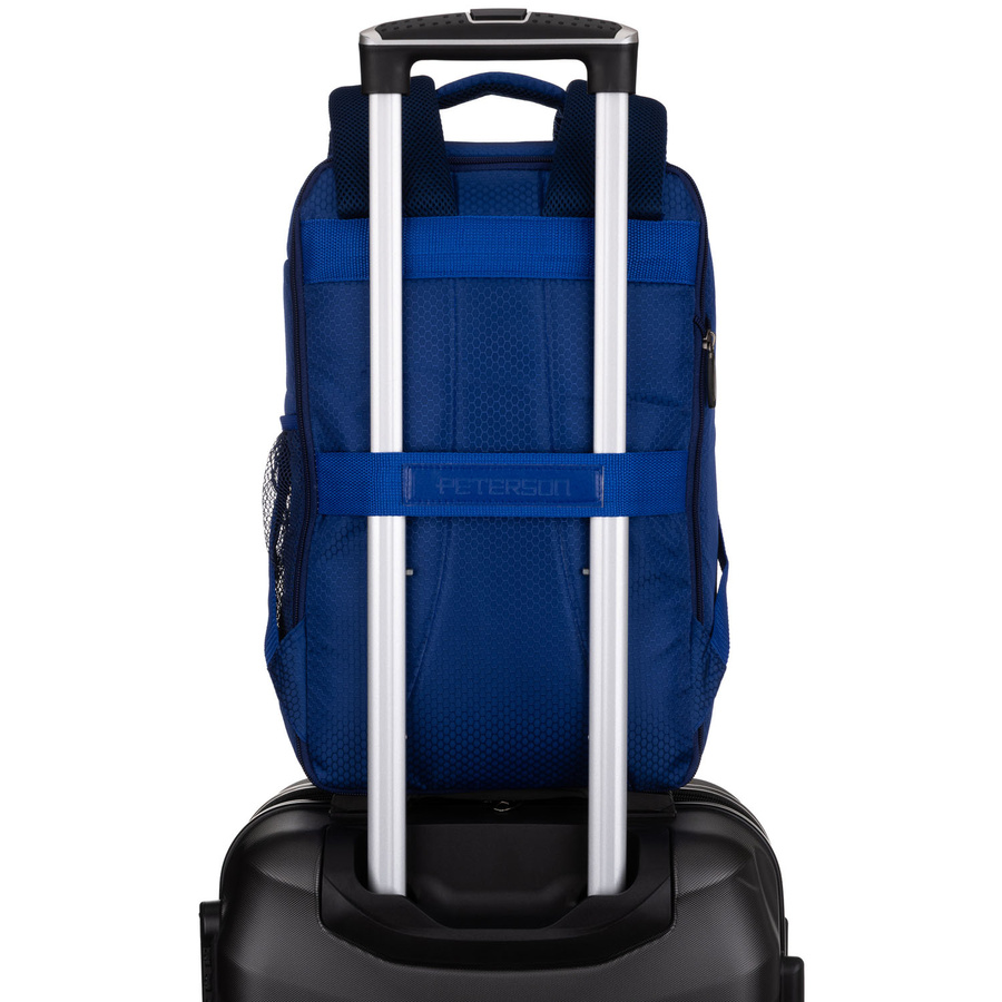 Dunkelblauer Rucksack aus Polyester mit atmungsaktiven Schultergurten ausgestattet – Peterson – Bild 6