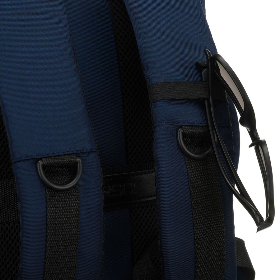Reise-Rucksack in Marineblau, zweifach unterteilt und mit Reißverschluss verschließbar – Peterson – Bild 15