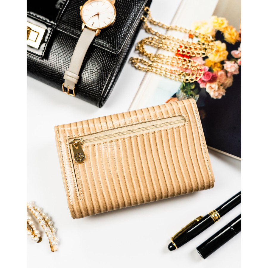 Damen-Geldbörse aus Natur- und Öko-Leder in Beige mit Flechtmuster – Peterson – Bild 5