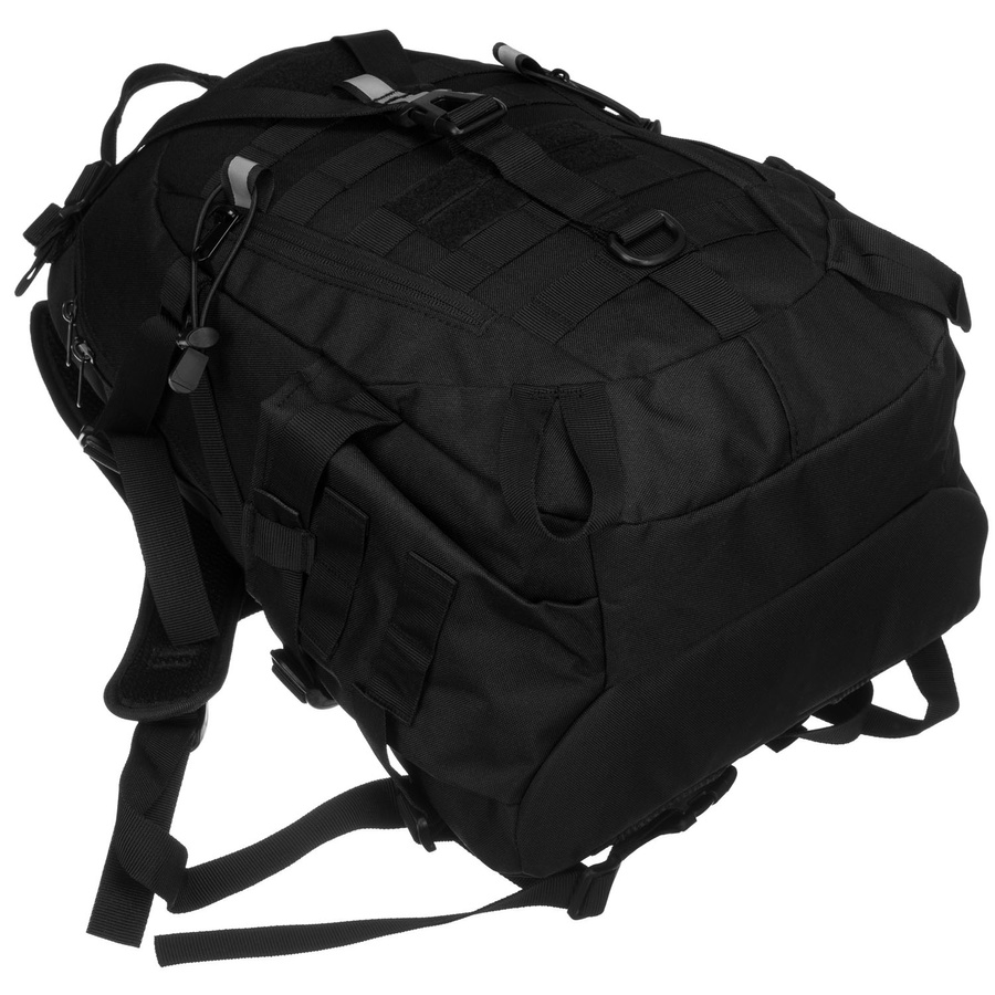 Sportlicher Militärrucksack in Schwarz, aufgehängt an verstellbaren Schultergurten - Peterson – Bild 16
