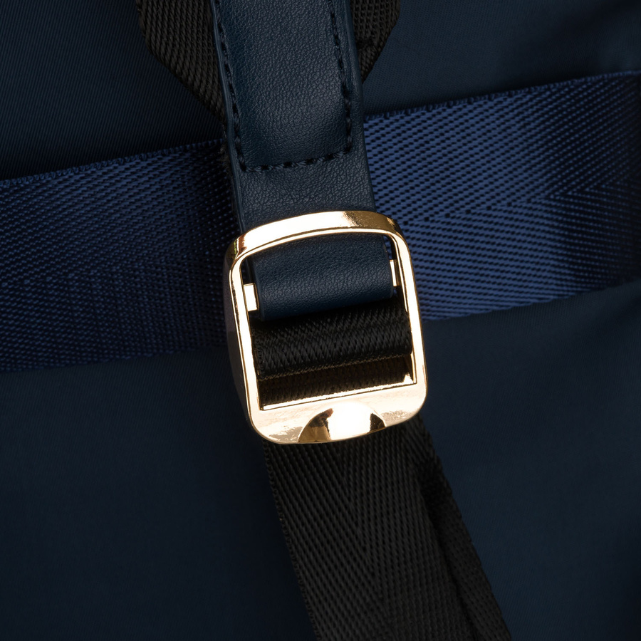 Damen-Rucksack aus Nylon in Marineblau mit einem Befestigungsgriff für den Koffer – Peterson – Bild 17