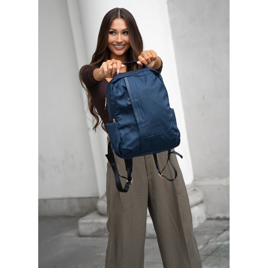 Damen-Rucksack aus Nylon in Marineblau mit einem Befestigungsgriff für den Koffer – Peterson – Bild 5