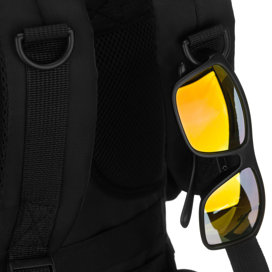 Schwarzer Reise-Rucksack, ideal als Handgepäck – Peterson – Bild 23