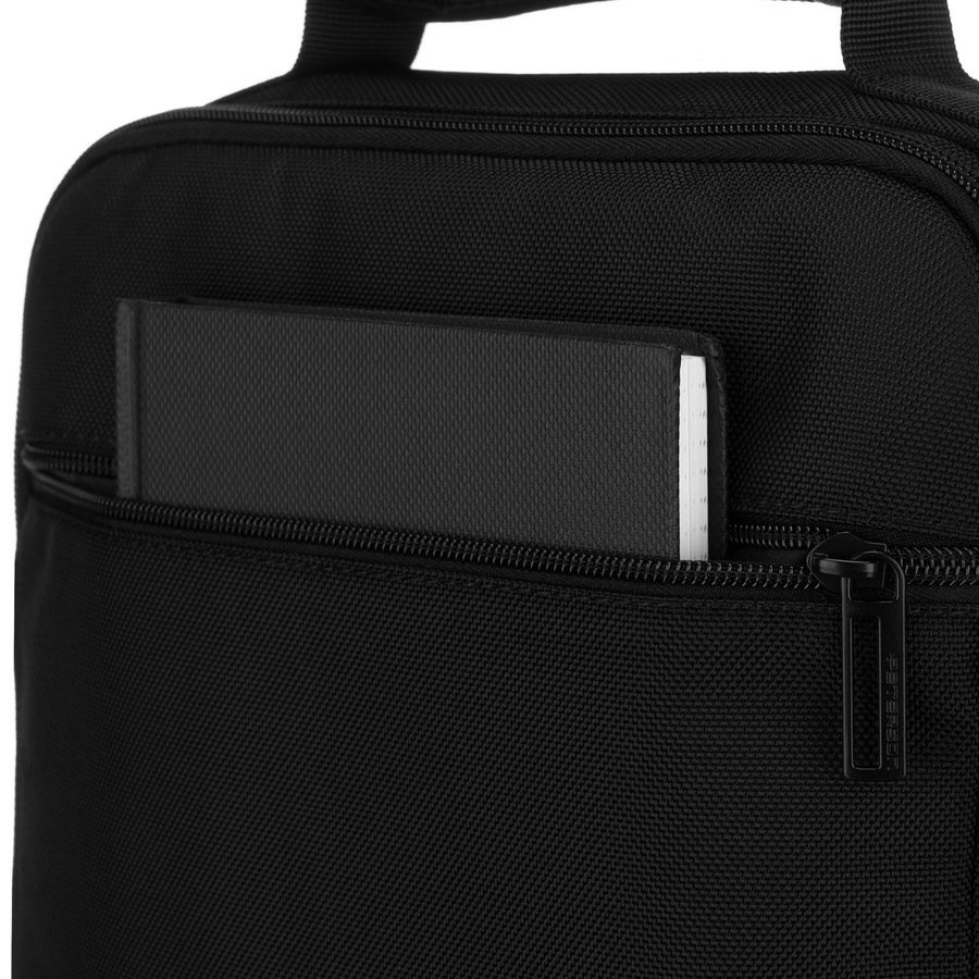 Praktische Umhängetasche aus Cordura in Schwarz mit Reißverschluss, zwei Fächer – Peterson – Bild 5