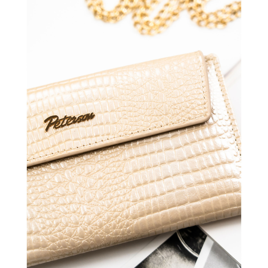 Horizontale Damen-Geldbörse aus Öko-Leder in Beige mit Krokodil-Prägung – Peterson – Bild 4
