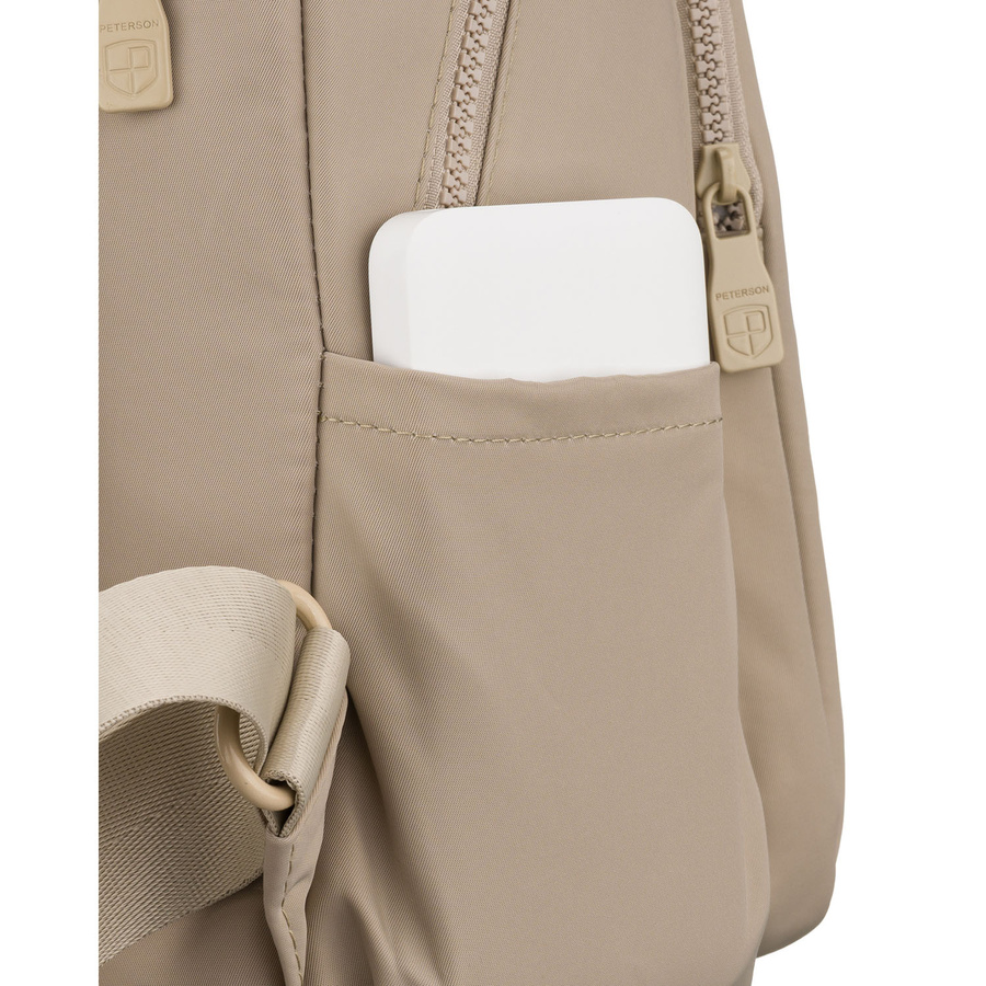 Praktischer Damen-Rucksack aus Polyester in Ecru, ein Hauptfach – Peterson – Bild 10