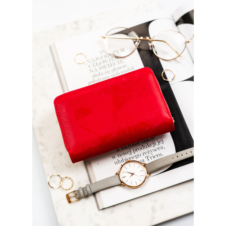 Damen-Geldbörse aus Öko-Leder in Rot mit zartem Blumenmuster - Peterson – Bild 5