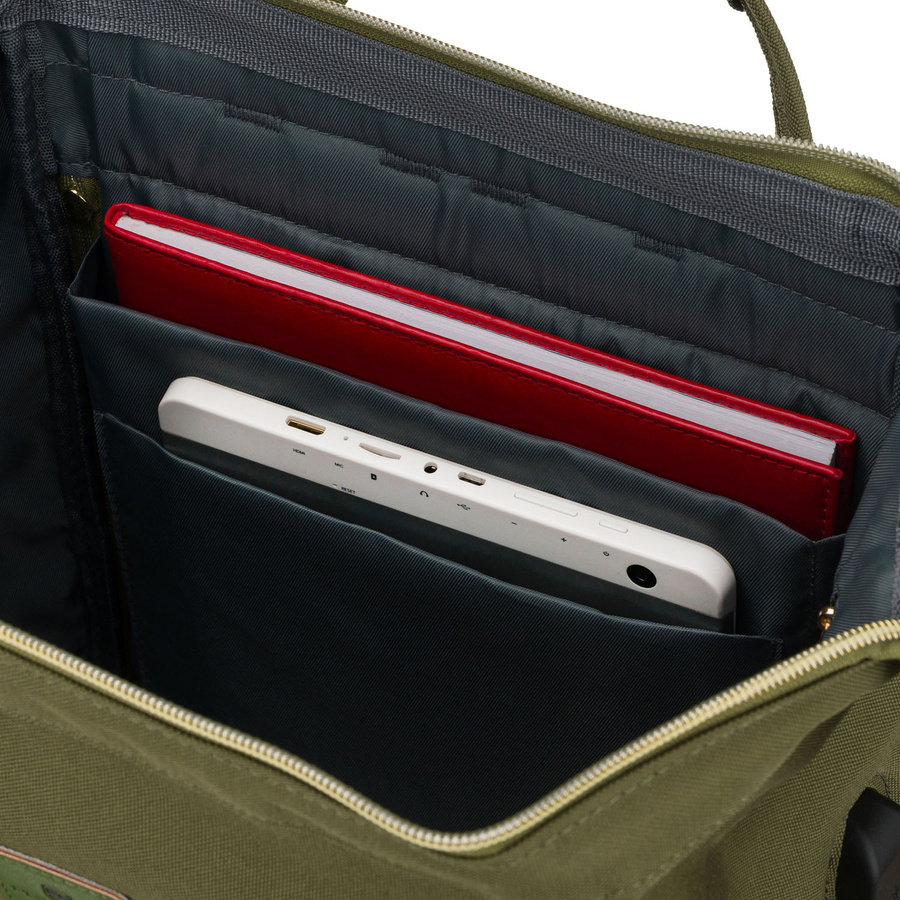Grüner Damen-Rucksack aus Polyester mit Laptopfach, verstellbaren Schultergurten – Peterson – Bild 9