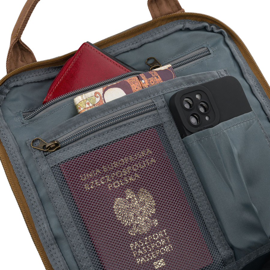 Damen-Rucksack aus Polyester und Öko-Leder in Braun, Ein-Kammer-Modell - Peterson – Bild 13