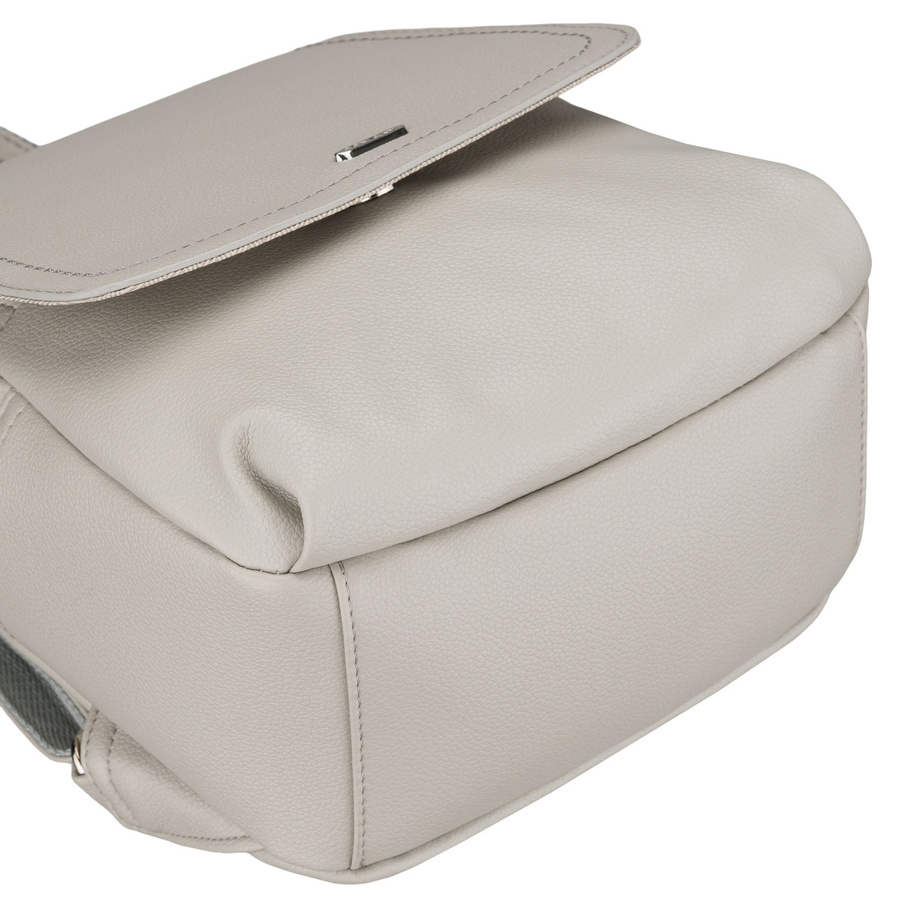 Grauer, urbaner Damen-Rucksack aus Öko-Leder – Rovicky – Bild 12