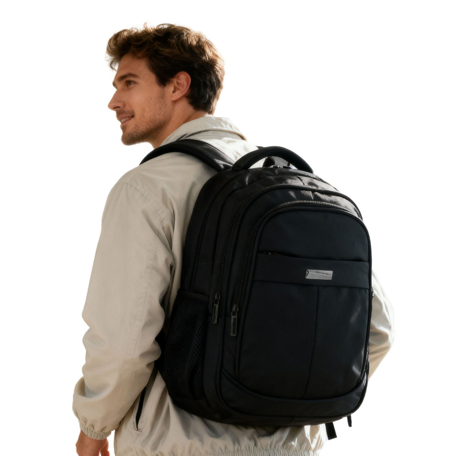 Städtischer, geräumiger Rucksack aus Polyester in schwarzer Farbe mit Laptopfach - Peterson – Bild 4