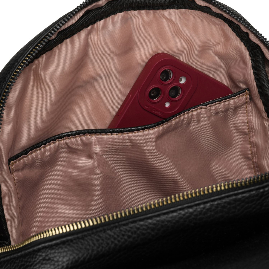 Städtischer kleiner Damen-Rucksack schwarz aus Öko-Leder - Peterson – Bild 12