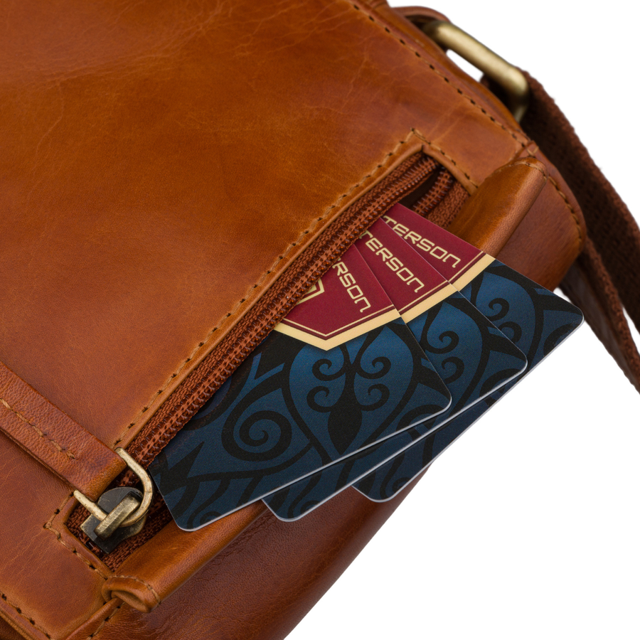 Braune Herren-Umhängetasche aus Leder kleine Schultertasche - Peterson – Bild 8