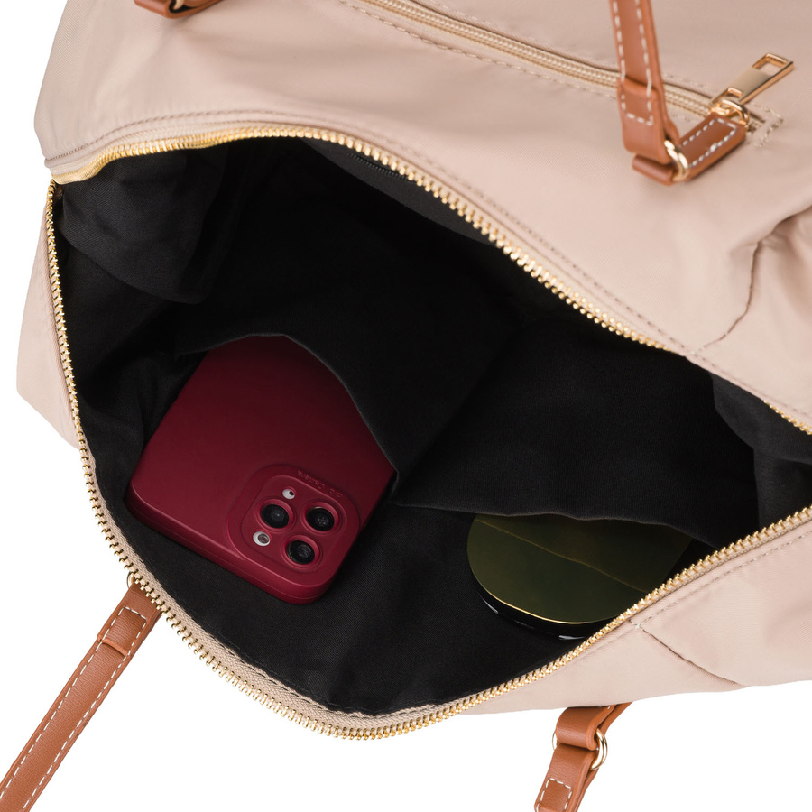 Beige Damenhandtasche aus Polyester, aufgehängt an Griff und Gürtel und mit Reißverschluss verschließbar - Peterson – Bild 6