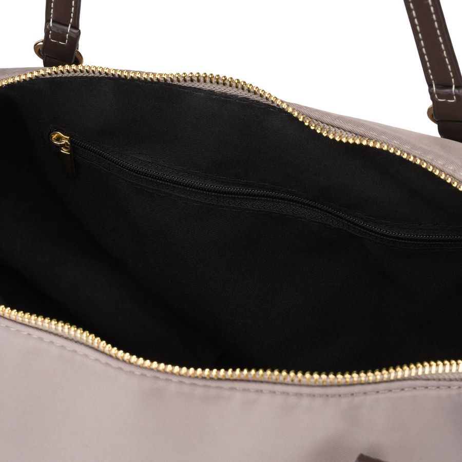 Dunkelbeige Damenhandtasche aus Polyester, an Griff und Gürtel hängend und mit Reißverschluss verschließbar - Peterson – Bild 5