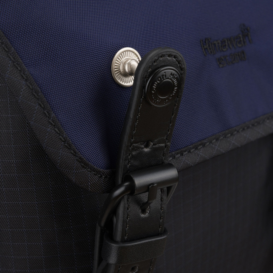 Geräumiger, schwarz-dunkelblauer, urbaner Rucksack mit Laptopfach - Himawari – Bild 25