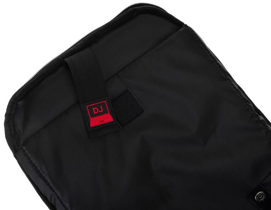 Moderner Laptop Rucksack mit USB-Anschluss – David Jones – Bild 22