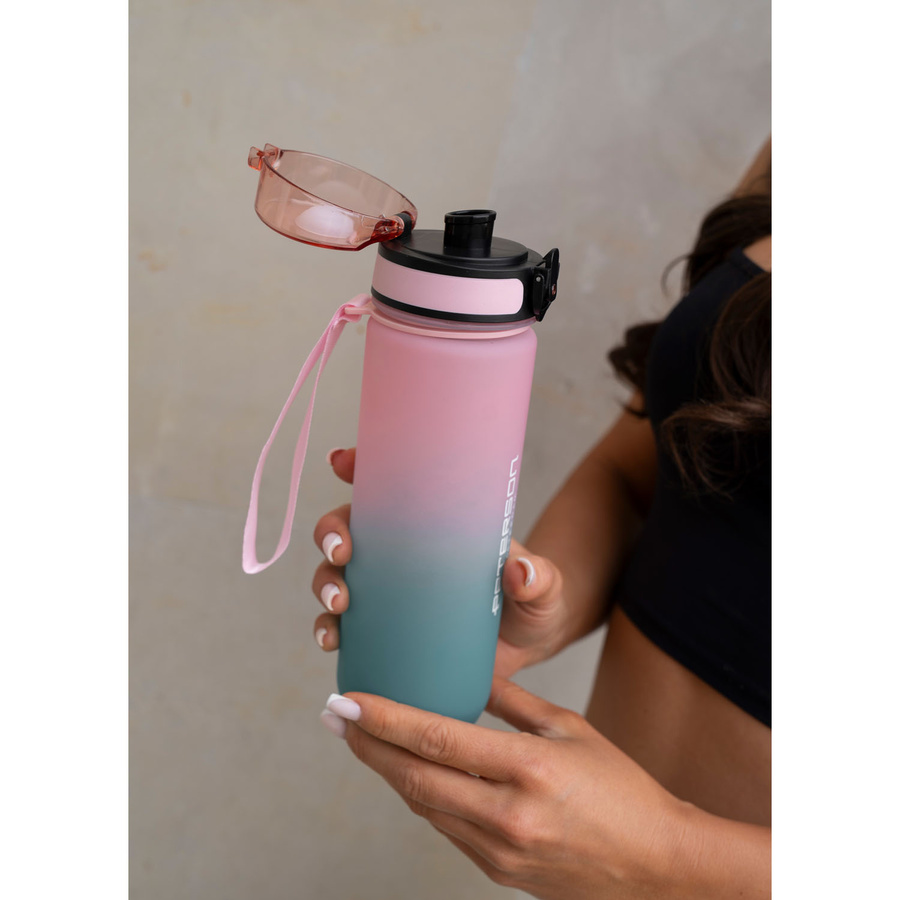 Wasserflasche in Blau-Rosa, ausgestattet mit praktischem Trageband - Peterson – Bild 22