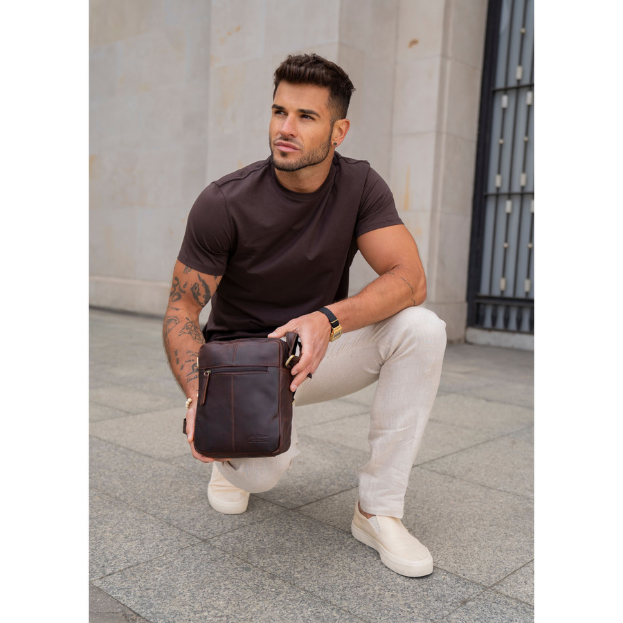Herren-Umhängetasche aus Leder in Braun mit einer kleinen Tasche im Set – Peterson – Bild 15