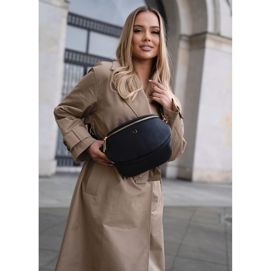 Praktische, städtische Damen-Bauchtasche aus Öko-Leder in Schwarz, einteilig - Peterson – Bild 12