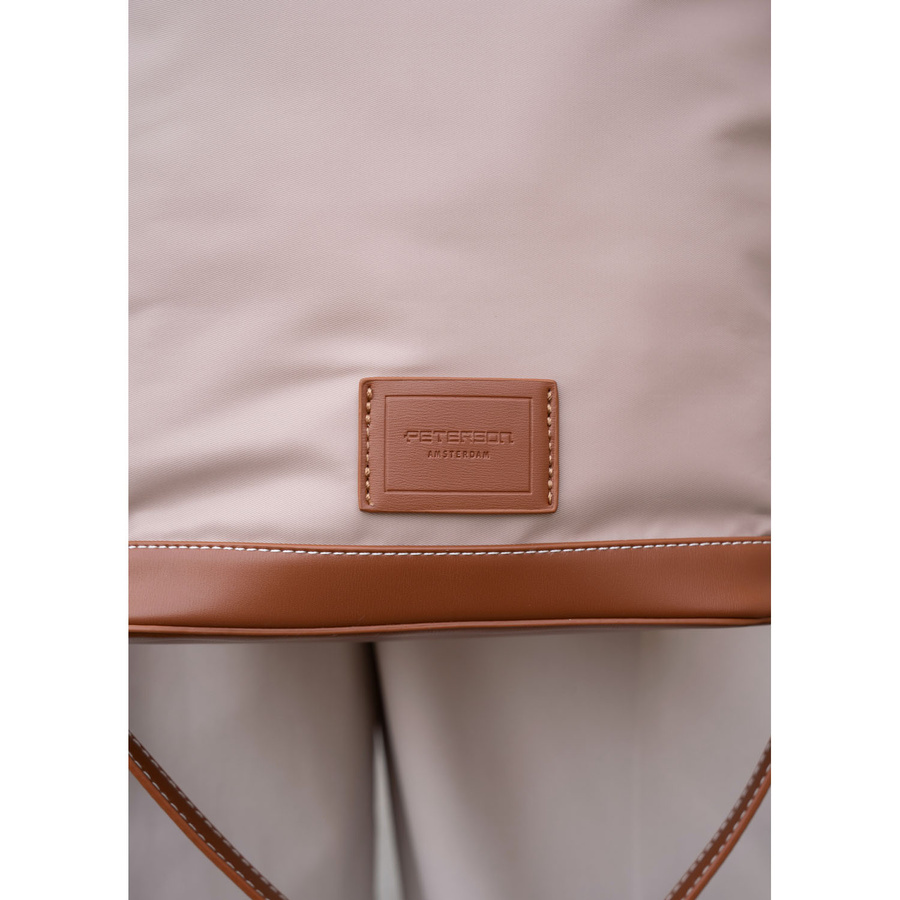 Beige Damenhandtasche aus Polyester, aufgehängt an zwei Gurten - Peterson – Bild 11
