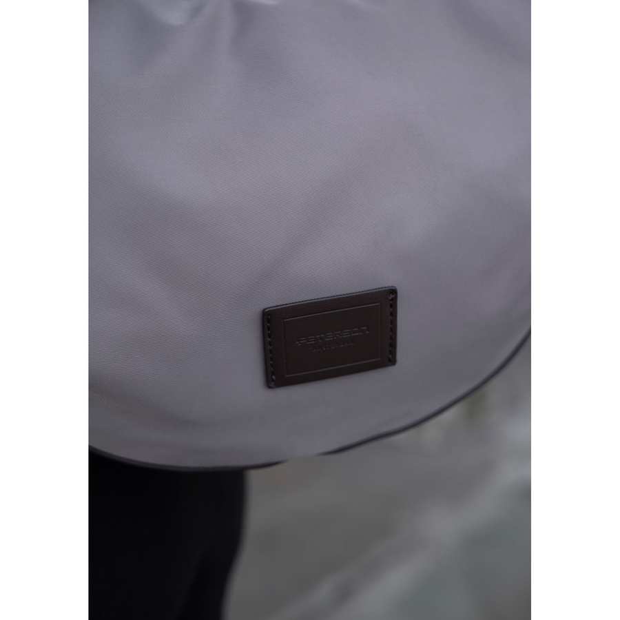 Damenhandtasche aus Polyester in dunkelbeiger Farbe mit Reißverschluss - Peterson – Bild 10