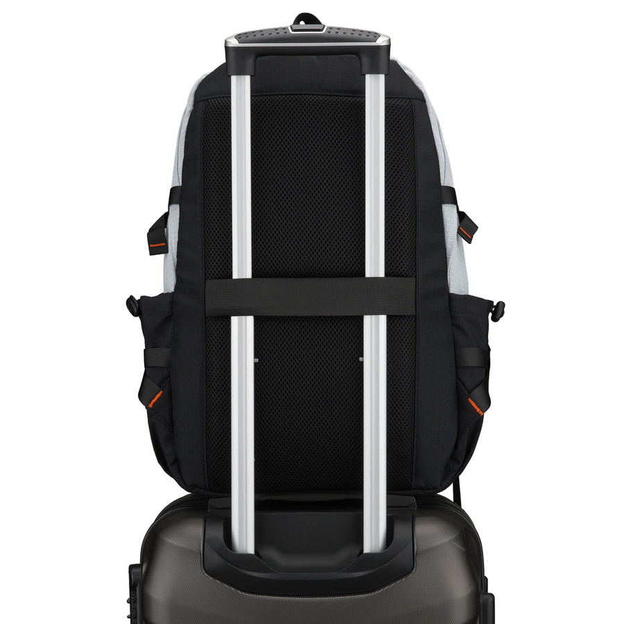 Großer, touristischer Rucksack aus Polyester in grauer Farbe, mit zwei Fächern, mit Reißverschluss verschließbar - Peterson – Bild 16
