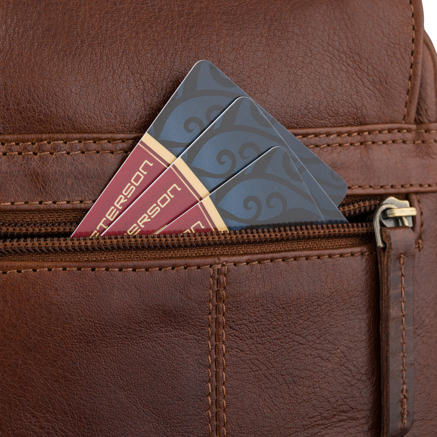 Einfaches Herrentasche aus Leder in Braun mit Schlüsseletui im Set - Peterson – Bild 8