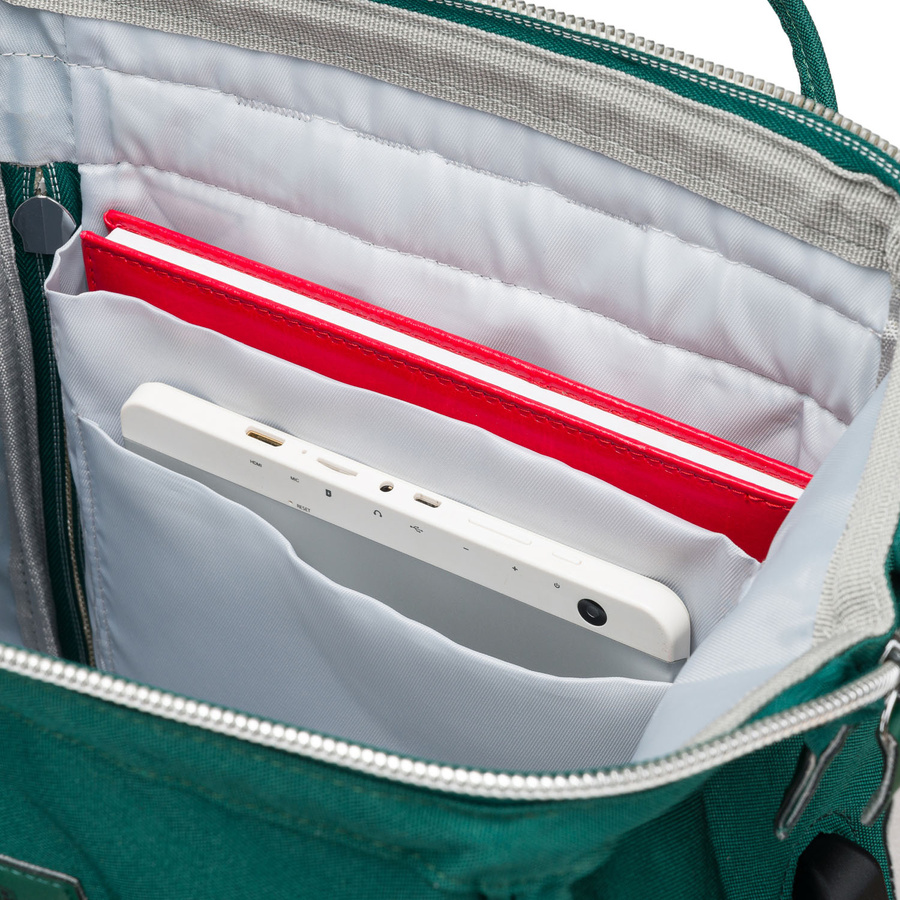 Grüner Damen-Rucksack aus Polyester mit Laptopfach und USB-Anschluss - Peterson – Bild 8