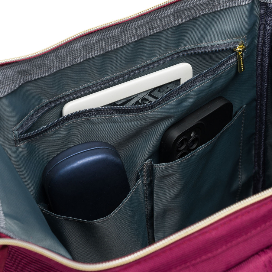 Einfaches Damen-Rucksack aus Polyester in Burgunderfarbe, ausgestattet mit USB-Anschluss - Peterson – Bild 13