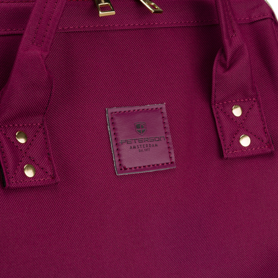 Einfaches Damen-Rucksack aus Polyester in Burgunderfarbe, ausgestattet mit USB-Anschluss - Peterson – Bild 10