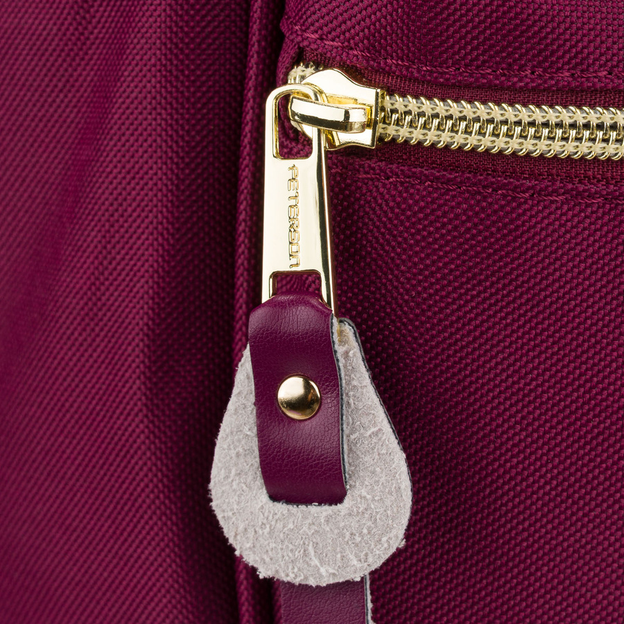 Einfaches Damen-Rucksack aus Polyester in Burgunderfarbe, ausgestattet mit USB-Anschluss - Peterson – Bild 19